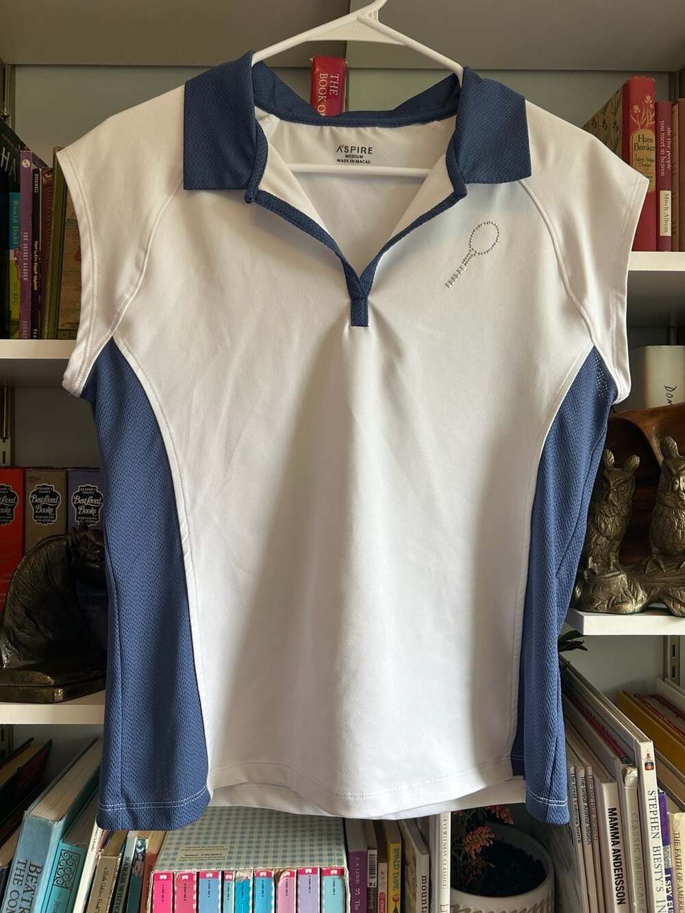 Aspire Women's Sleeveless Golf Tennis Polo Shirt w/ Crystal Racket Graphic, Med